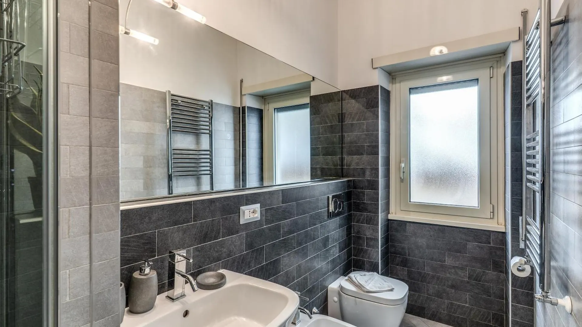 Santa Croce Apartment With Private Terrace Rome