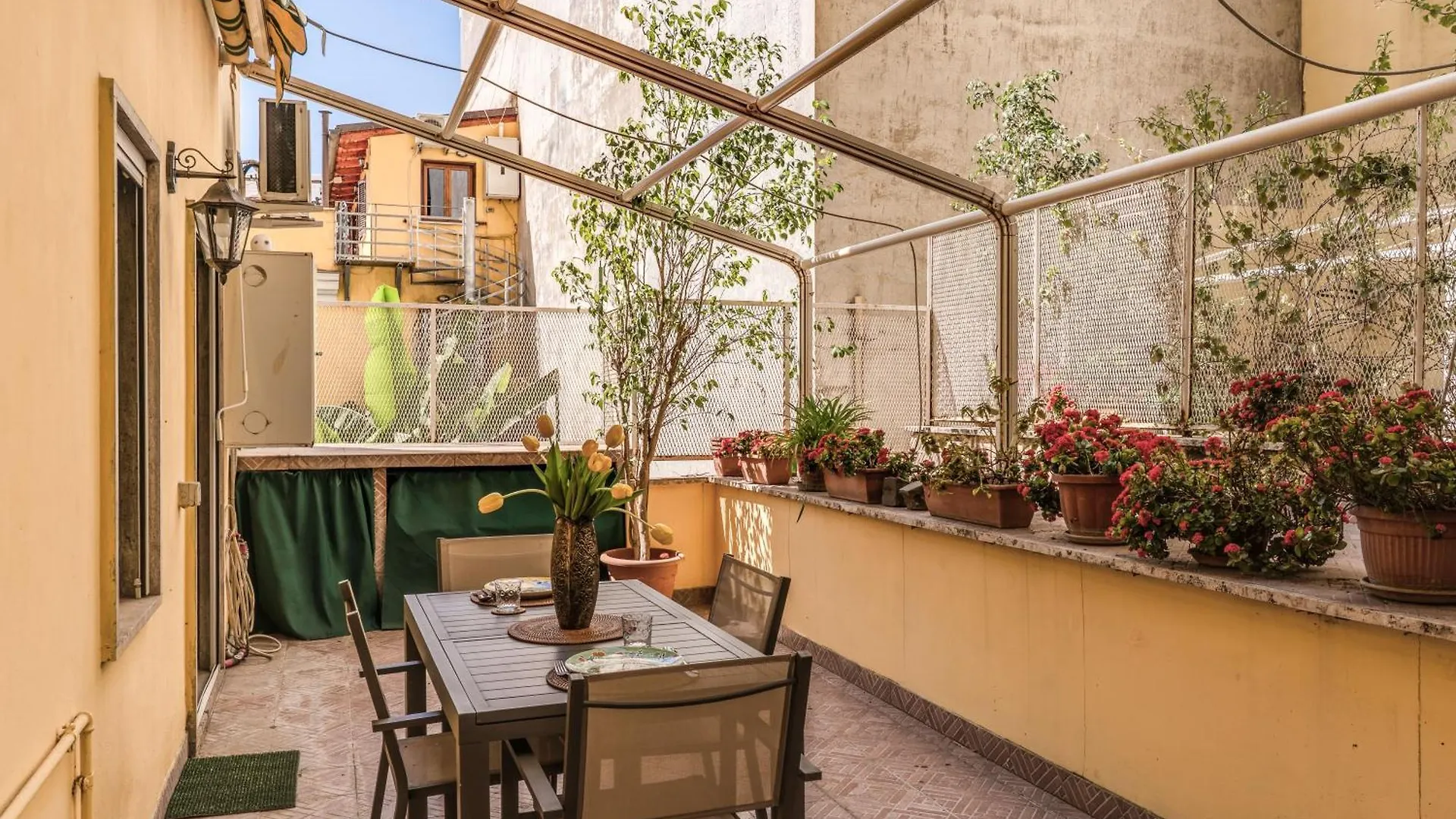 Santa Croce Apartment With Private Terrace Rome Italy
