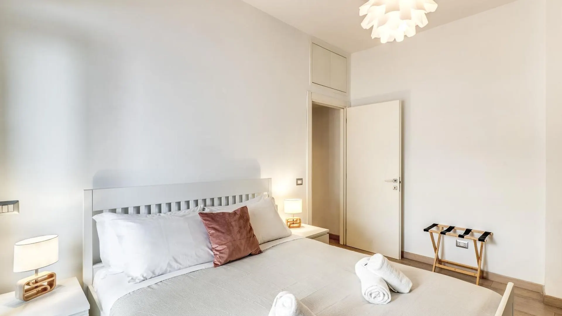 Santa Croce Apartment With Private Terrace Rome