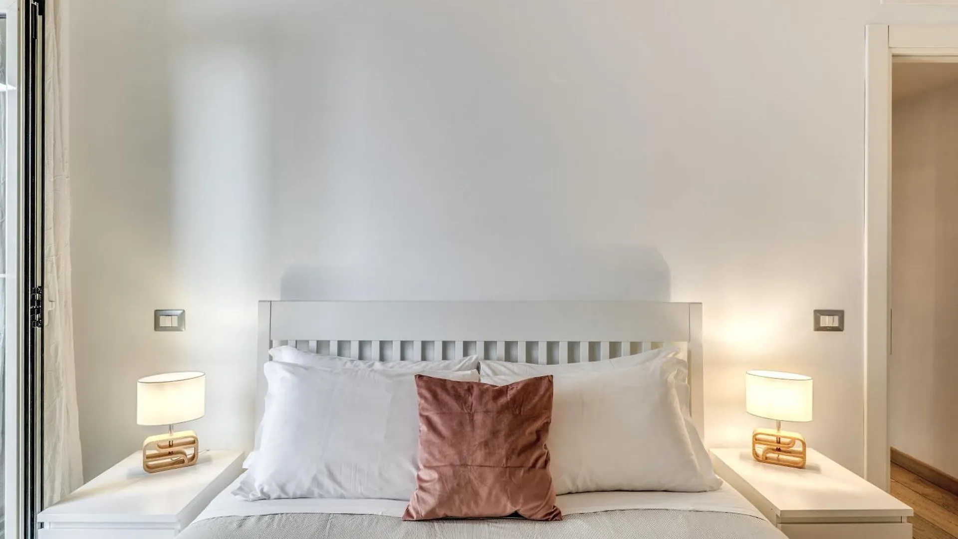 Santa Croce Apartment With Private Terrace Rome Italy