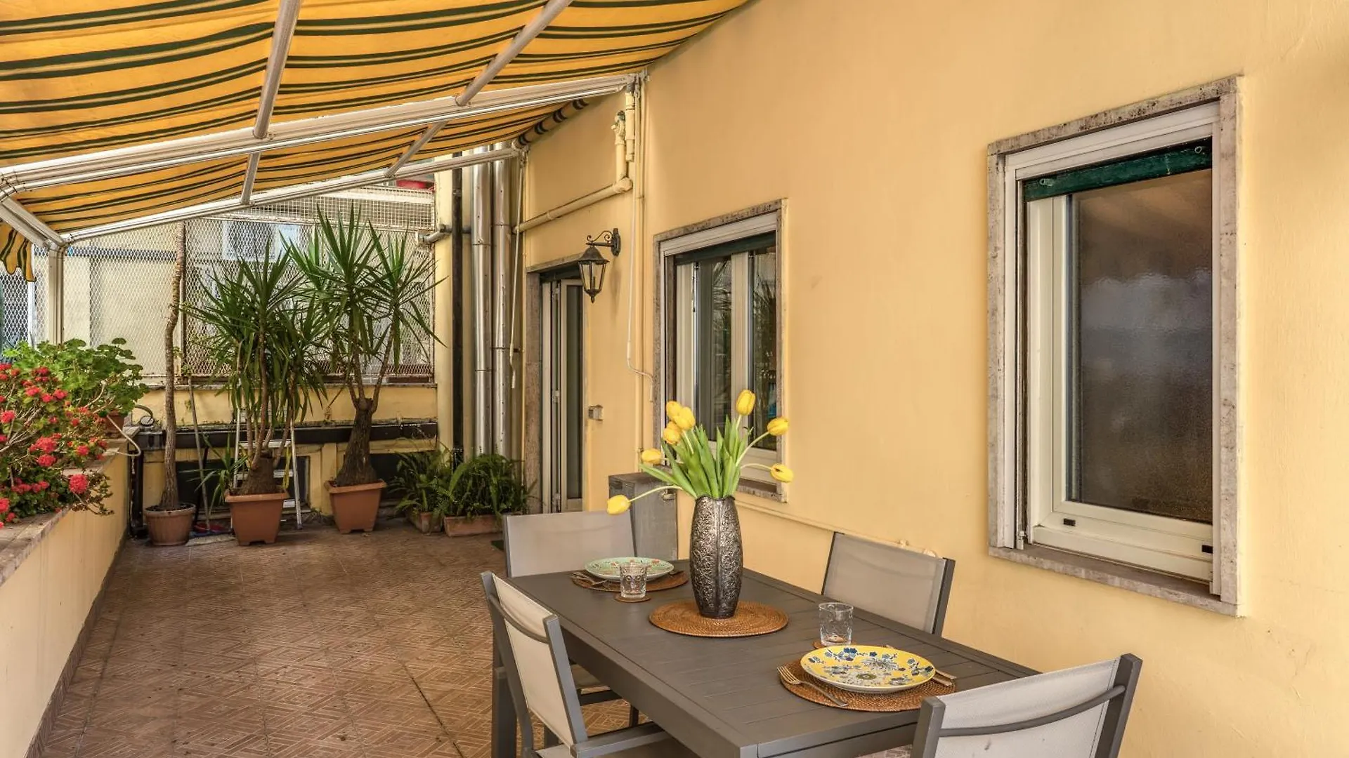 Santa Croce Apartment With Private Terrace Rome