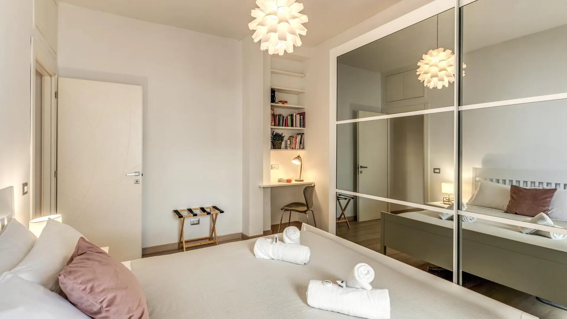 Santa Croce Apartment With Private Terrace Rome Italy
