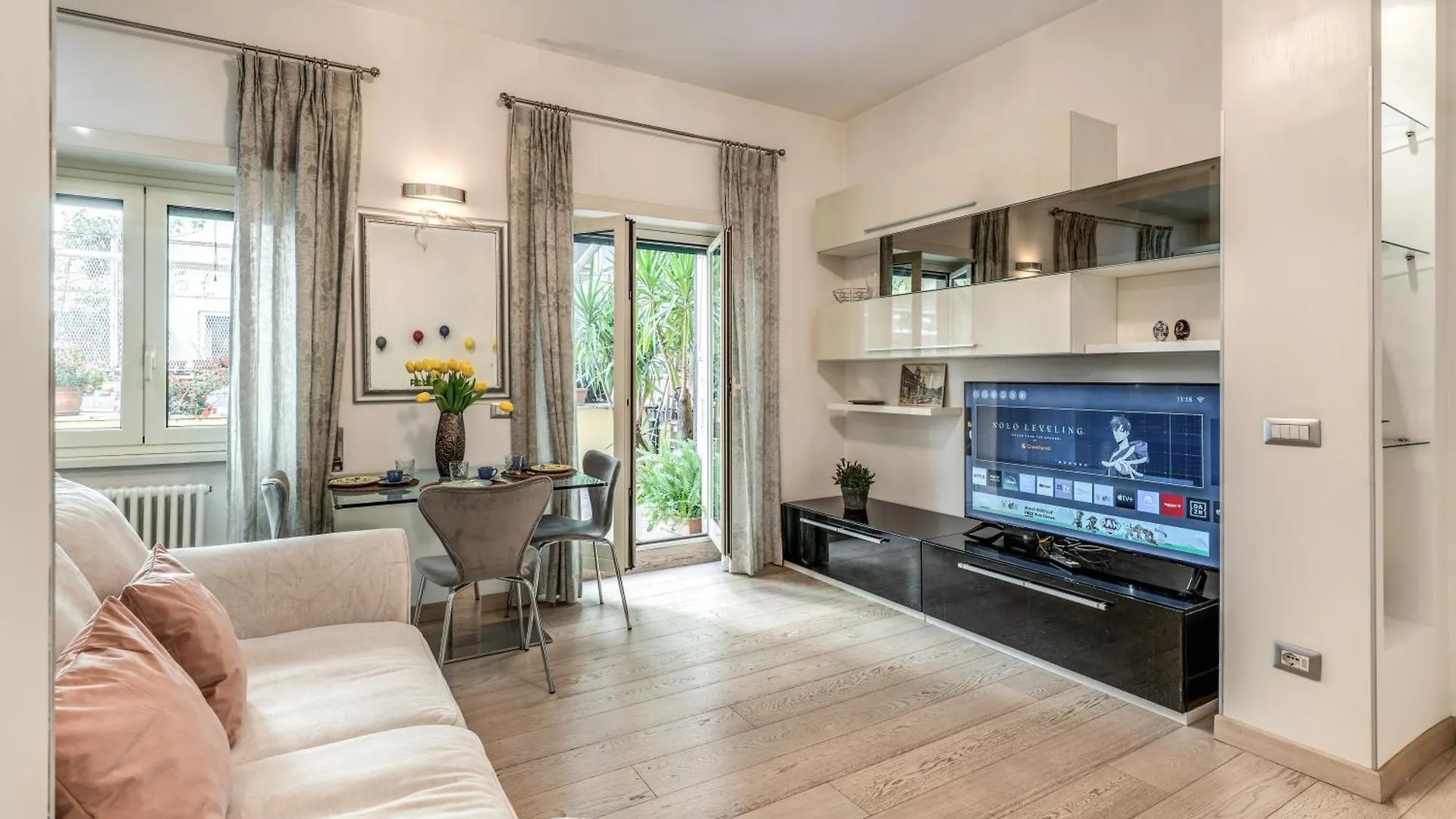 Santa Croce Apartment With Private Terrace Rome